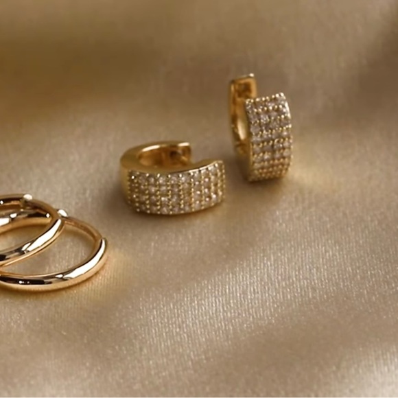 Local Eclectic Solid Gold Chunky Pave Diamond Huggie Hoops